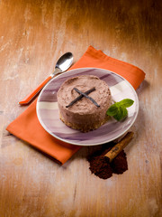 cheese cake with cinnamon vanilla and cocoa