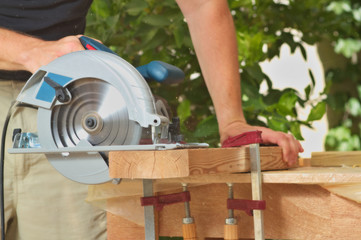 circular power saw