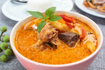 Spicy chicken curry with bamboo shoots.
