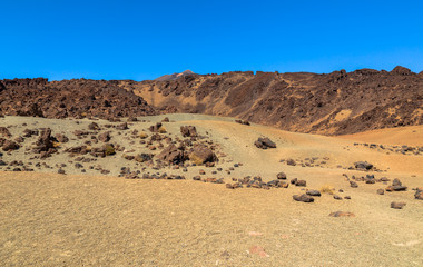 Fototapeta na wymiar The deserted side of the Teide volcano in Tenerife