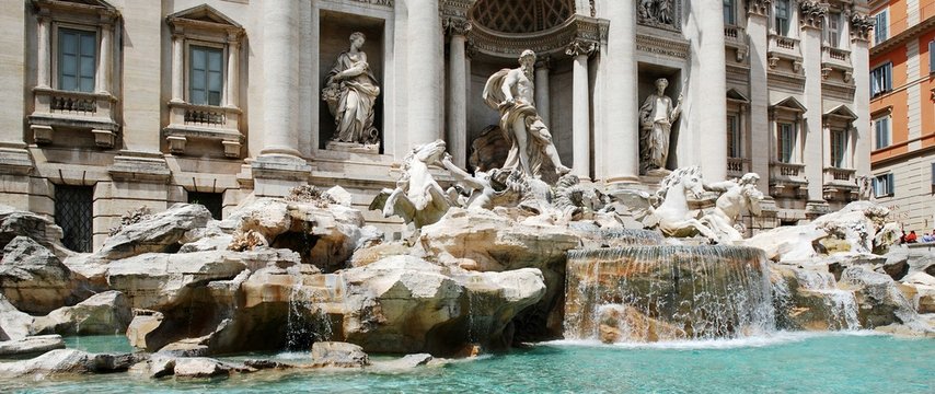 Fountain di Trevi - famous Rome's place
