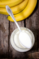natural yogurt