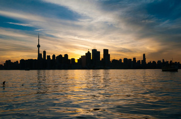 Fototapeta na wymiar Toronto city skyline at sunset