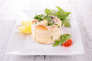 puff pastry filling with mushroom and chicken