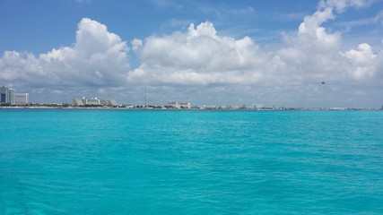 Fototapeta na wymiar Cancun Mexico Cityview from Ocean