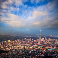 Fototapeta premium the view of Taipei city, Taiwan