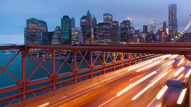Brooklyn bridge car traffic light timelapse - New York - USA