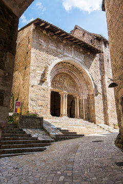 Porte entr&eacute;e &eacute;glise de Carennac