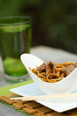 Beef chow mein al fresco