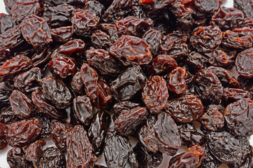 black raisins