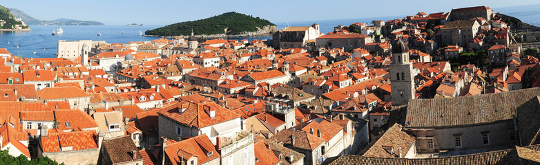 Fototapeta na wymiar The old town of Dubrovnik