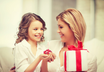 mother and daughter