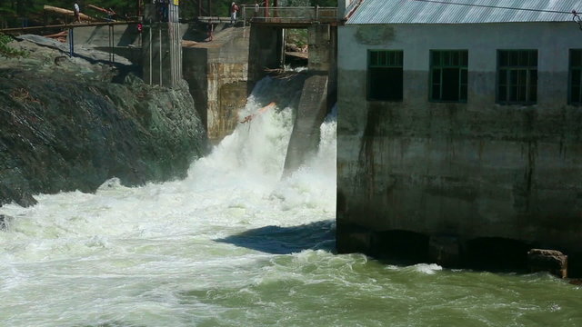 Chemal dam
