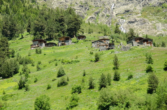 Kaçkar mountains and houses of the plateau