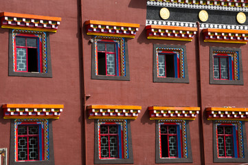Colorful facade of Tibet, Kham