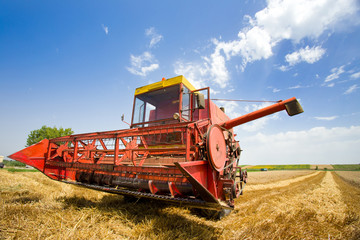 Combine harvester