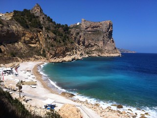 bonita playa en españa