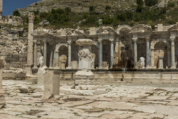 Fototapeta premium Antonine Nymphaeum at Sagalassos, Turkey