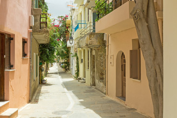 Naklejka premium kolorowe stare miasto Rethymno znajduje się na Krecie