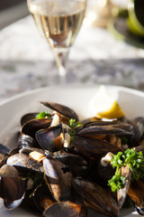 Mussels cooked in vine