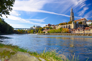 Naklejka premium Aare und Münster Bern