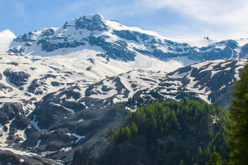 Bergtoppen langs de Stelviopas.Stilfersjoch