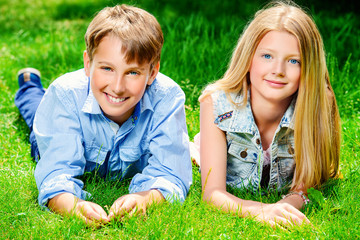 Obraz premium smiling teens