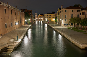 Fototapeta na wymiar The streets of Venice Long exposure By Night. 