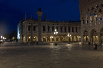 Fototapeta premium The streets of Venice Long exposure By Night. 