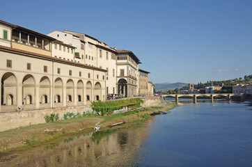 Fototapeta na wymiar Arno River