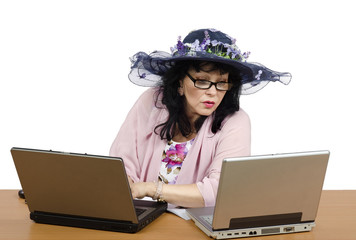 Mental health therapist counselling to clients online