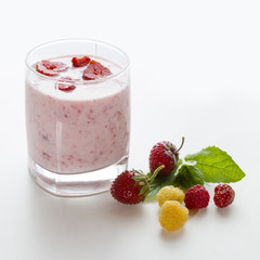 Yogurt with strawberries