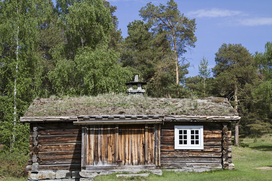 Holzh&auml;user im Beverdalen bei Lom