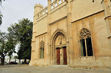 Palma de Mallorca . La Lonja , hoy sala de exposiciones