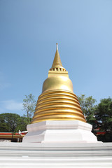 Fototapeta premium Golden pagoda in Thailand Temple.