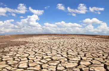 Rolgordijnen Drought land against © scenery1