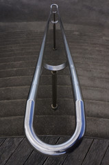 Neuwertiges Edelstahlgeländer aus der Vogelperspektive