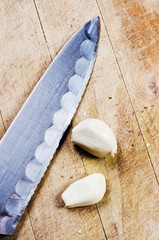 cutting garlic
