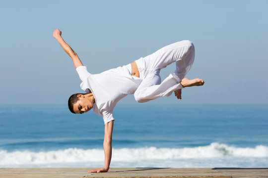 dancer practicing handstand