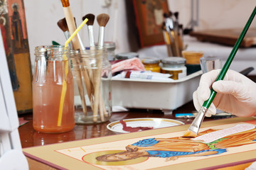  Icon-painter makes new Christian icon with Christ