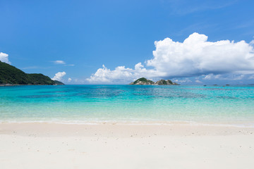 沖縄の海・阿波連ビーチ