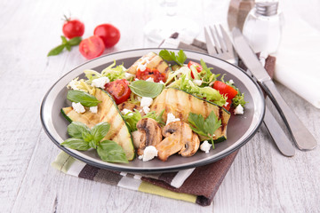 salad with grilled vegetable