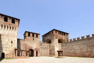 Naklejka premium main courtyard north view, Soncino Castle