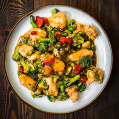 Chicken breasts in soy sauce and stir-fry vegetables