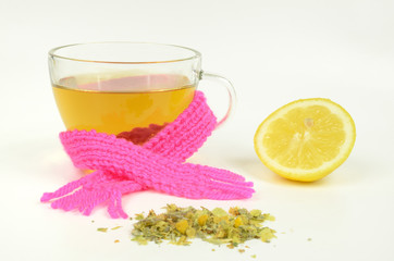 Kräutertee mit Zitrone, Erkältung