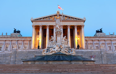Fototapeta premium Austrian Parliament in Vienna at sunrise