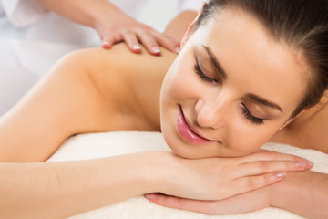Obraz na płótnie Canvas Woman on healthy massage of body