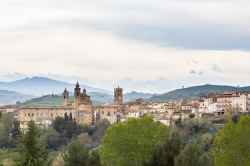 Fototapeta na wymiar View of a medieval village of Italy