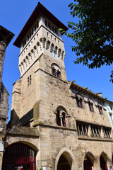 Fototapeta premium Beffroi de la casa románica de Saint-Antonin-Noble-Val. Francia