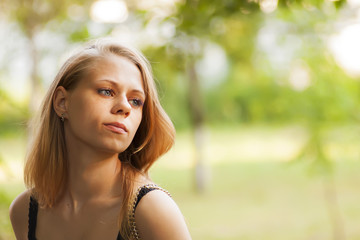 girl with blue eyes e